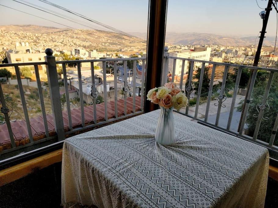 Atoom * Jarash